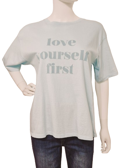 T-Shirt "Love yourself first" Sky